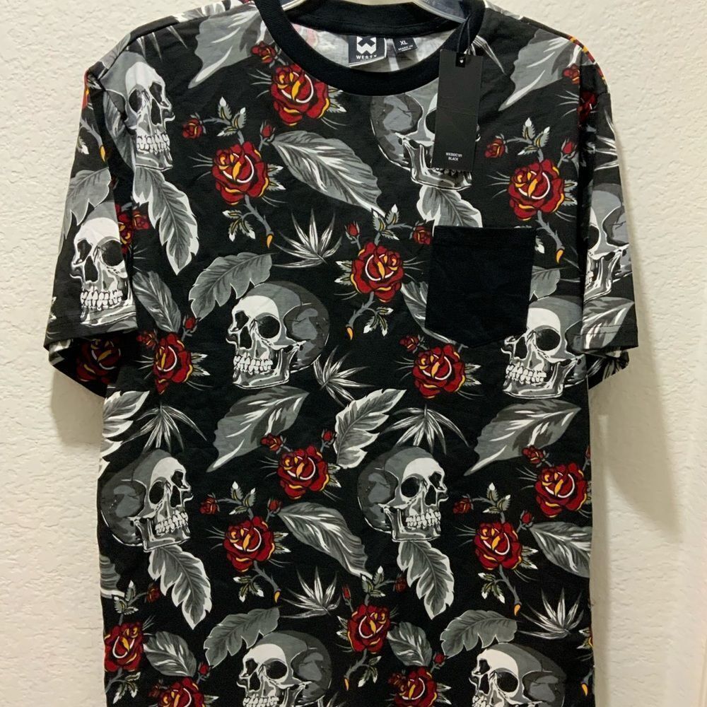 Mens Westy Black Skull And Roses Pocket T-shirt X Large NWT